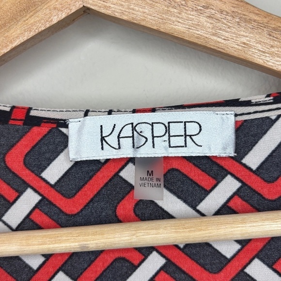 Kasper 3/4 sleeves red and black blouse Size Medium - Picture 7 of 9